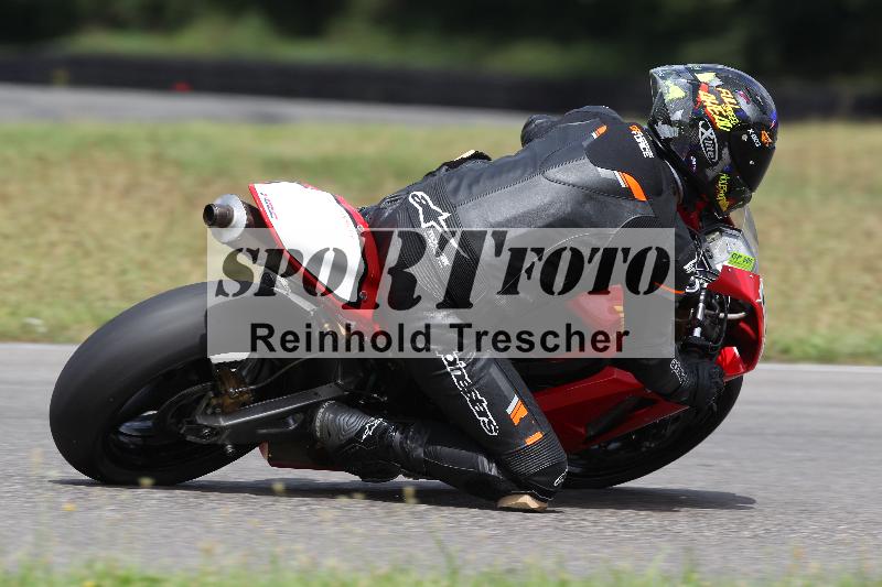 Archiv-2022/37 07.07.2022 Speer Racing ADR/Gruppe gelb/backside